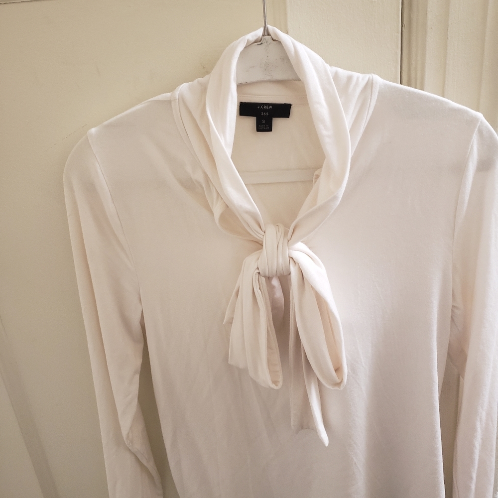J. Crew Drapey Tie-Neck Top in Ivory S - Picture 2 of 5